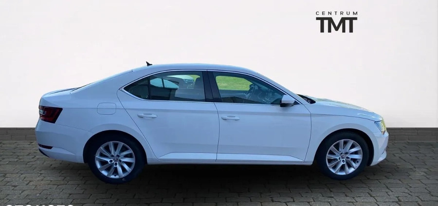Skoda Superb cena 72900 przebieg: 123855, rok produkcji 2016 z Pszczyna małe 37
